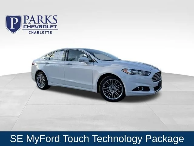 Used 2014 White Ford SE image 1