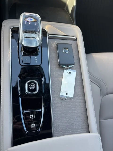 2026 Volvo XC90 Plus - Photo 24