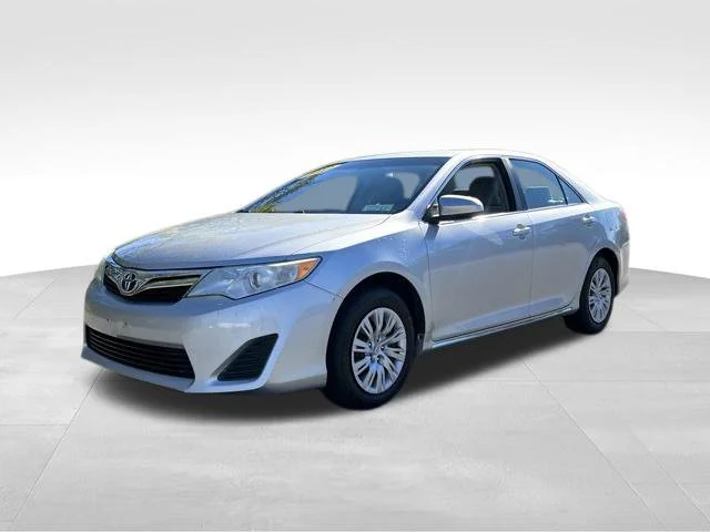 Used 2012 Silver Toyota LE image 1