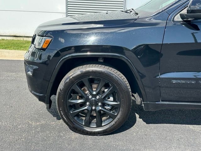 Used 2022 Black Jeep Laredo X image 7