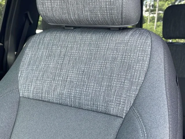New 2026 Agate Black Metallic Ford XLT image 16
