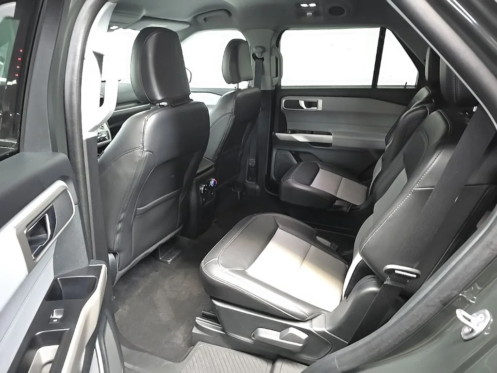 Used 2024 Green Ford XLT image 34
