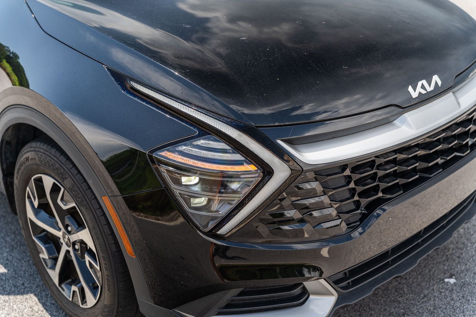 Used 2025 Black Kia EX image 10