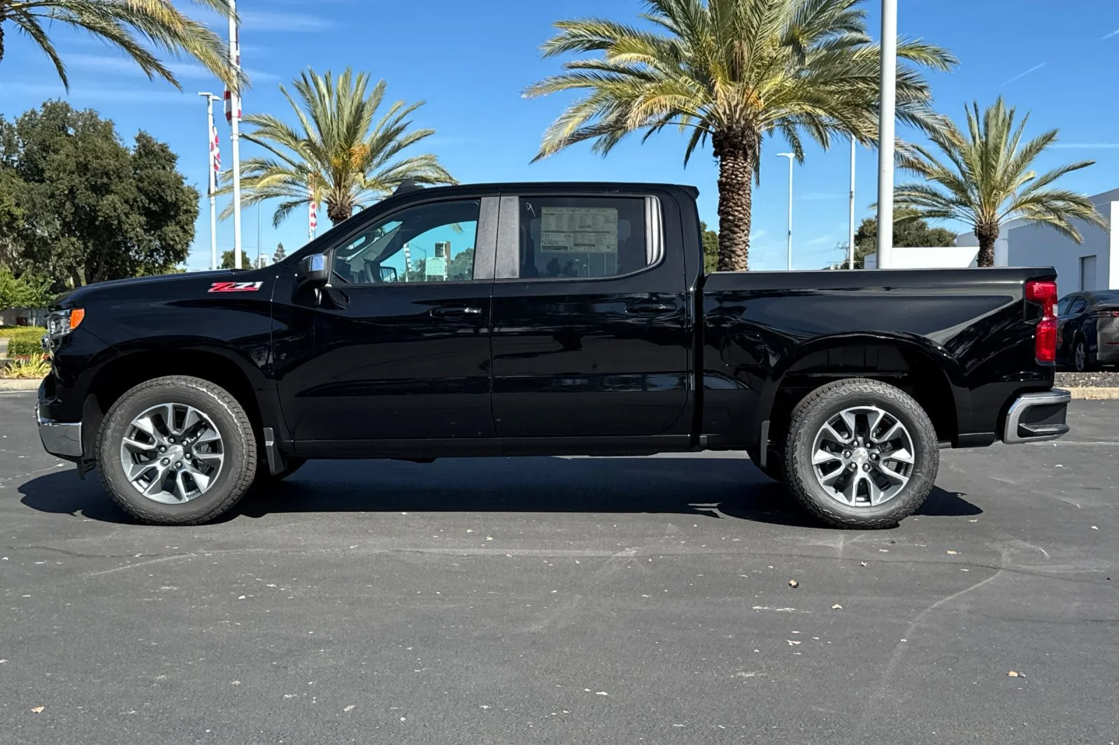 2026 Chevrolet Silverado 1500 LT - Photo 6
