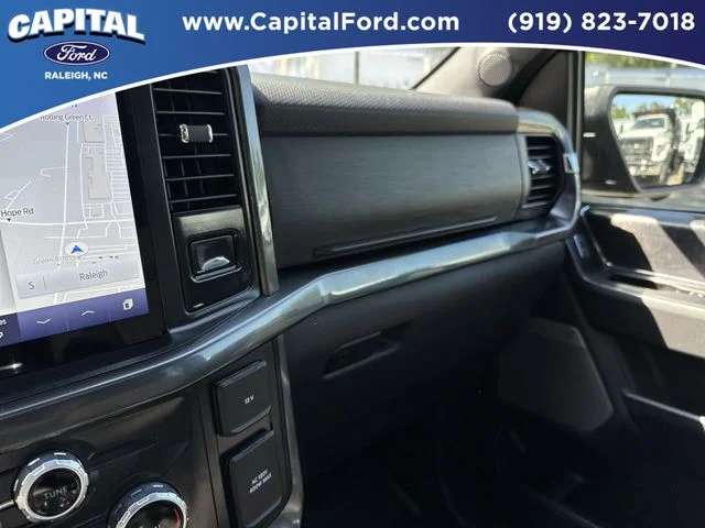 Used 2023 Black Ford XLT image 25