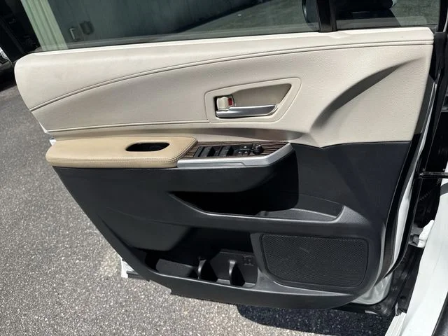 Used 2024 Beige Toyota XLE image 25