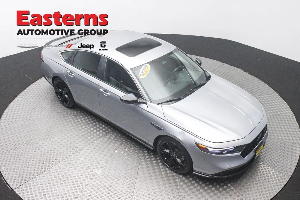 Used 2023 Gray Honda Sport image 3
