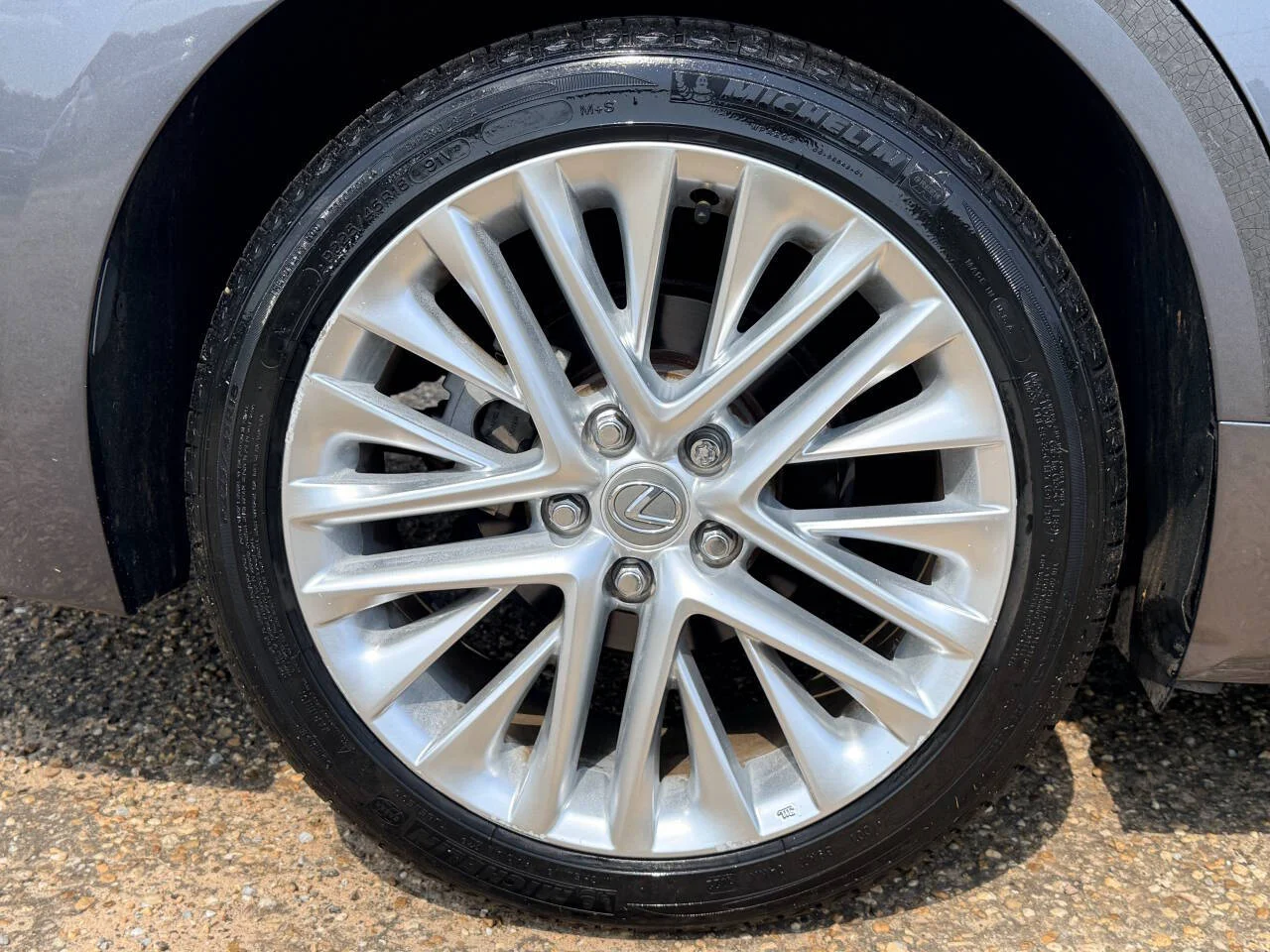 Used 2013 Charcoal Lexus Base 4dr Sedan image 9