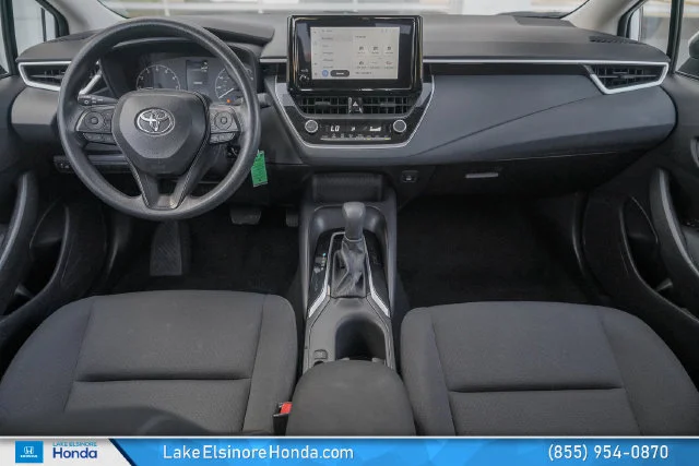 Used 2025 Ice Toyota LE image 18