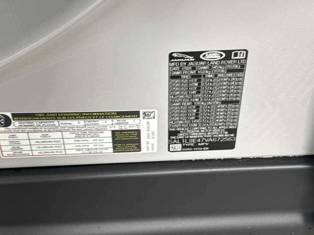 New 2027 Borasco Grey Land Rover Dynamic SE image 31