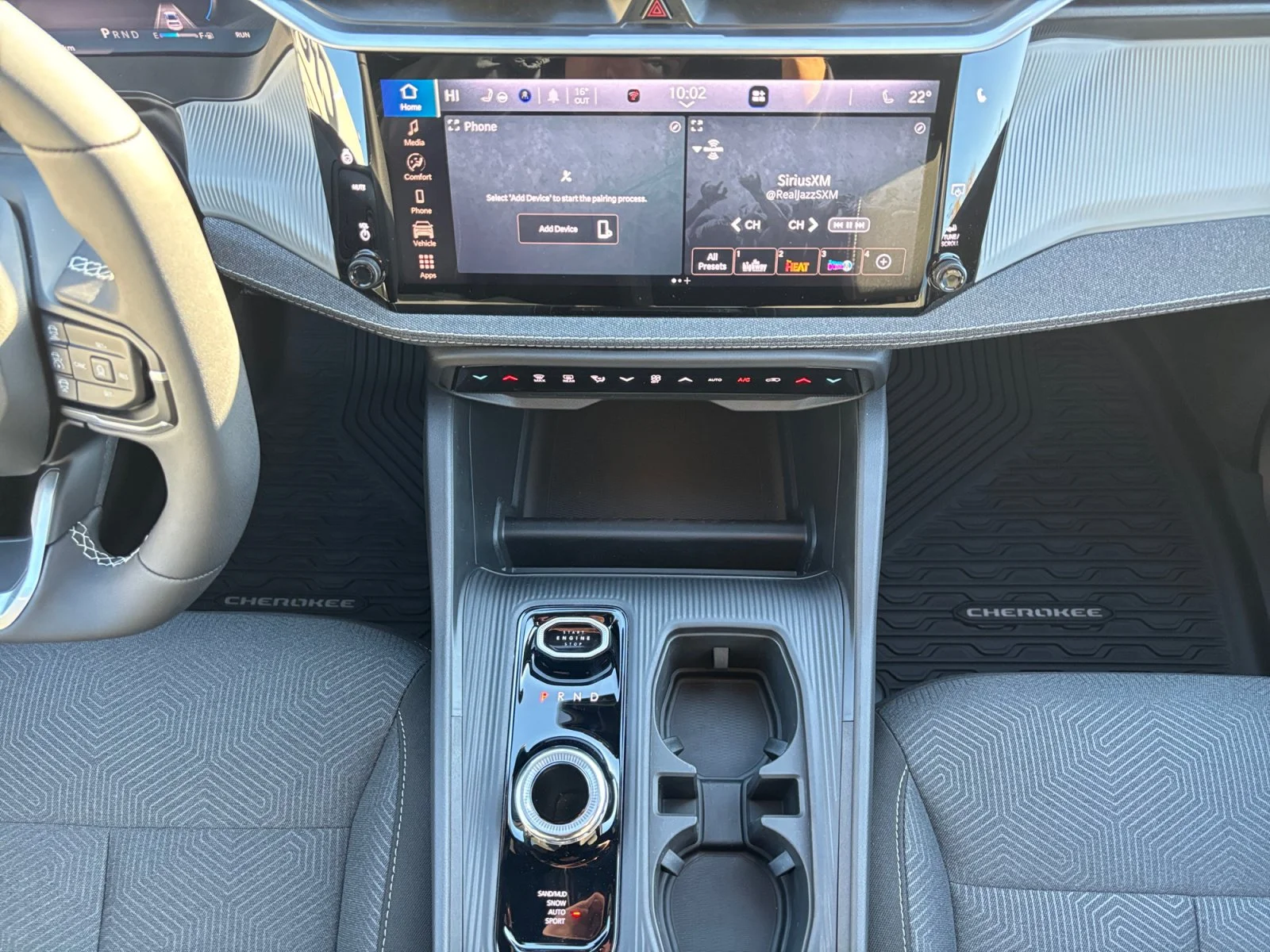 New 2026 STING GREY Jeep Laredo image 15