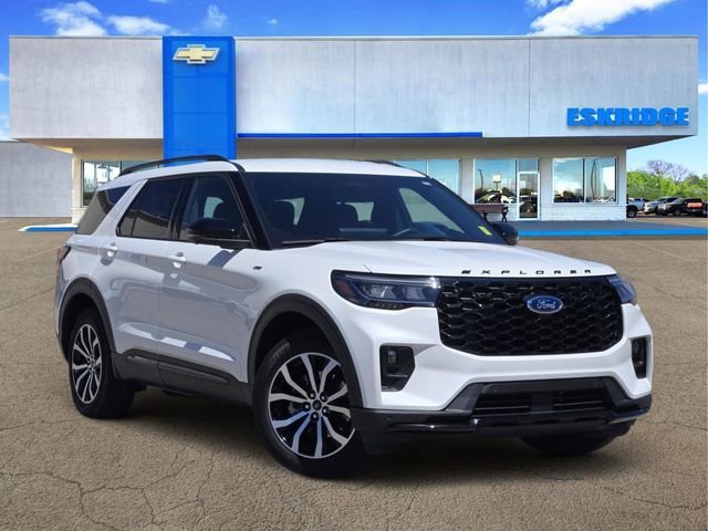 White 2025 Ford Explorer ST-Line AWD SUV / Crossover All-Wheel Drive