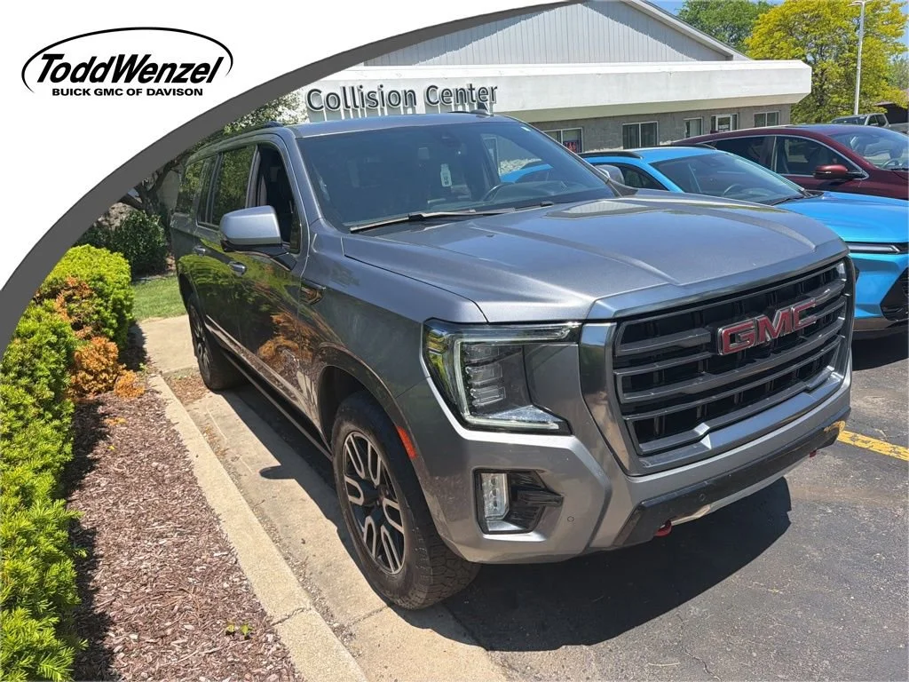 2021 GMC Yukon 4WD AT4's photo