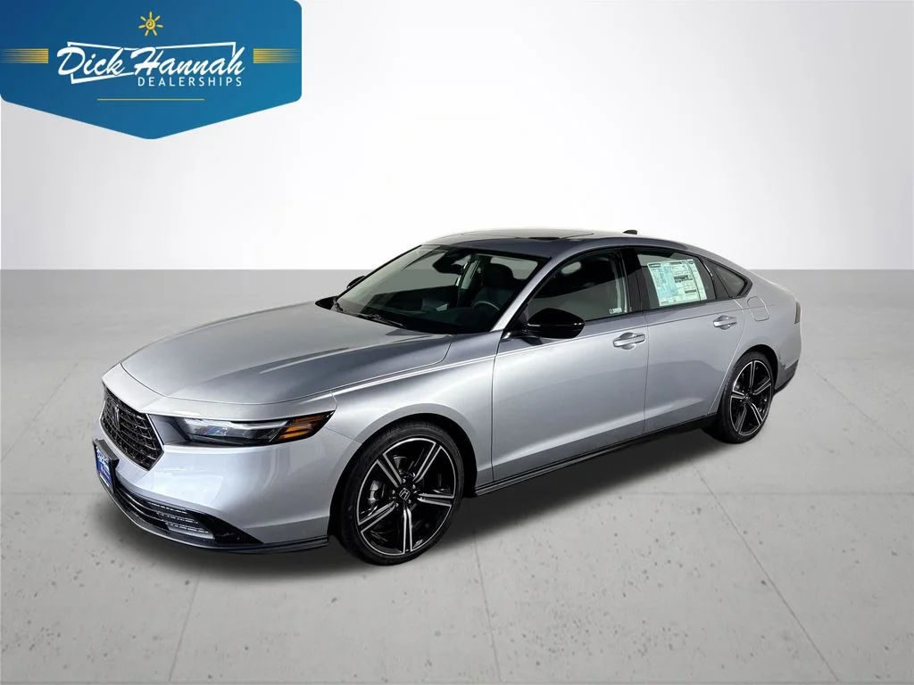New 2026 Solar Silver Metallic Honda SE image 1