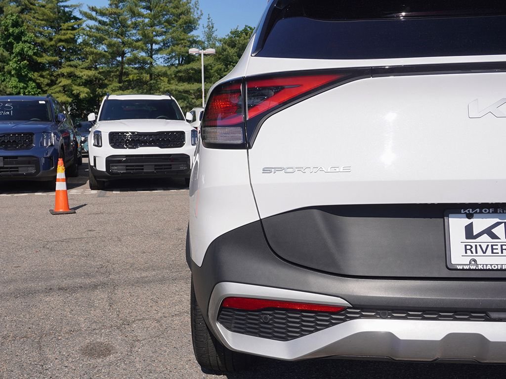 Used 2023 White Kia EX image 15