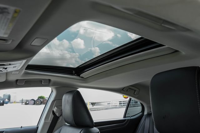 Used 2023 Gray Lexus 350 image 4