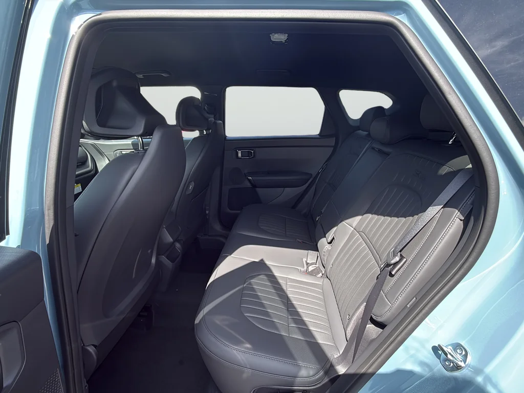 New 2027 Frost Blue / Black Roof Kia X-Line S image 12