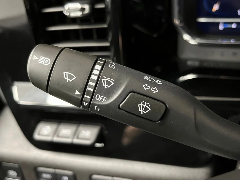 Used 2025 Black Chevrolet ZR2 image 31
