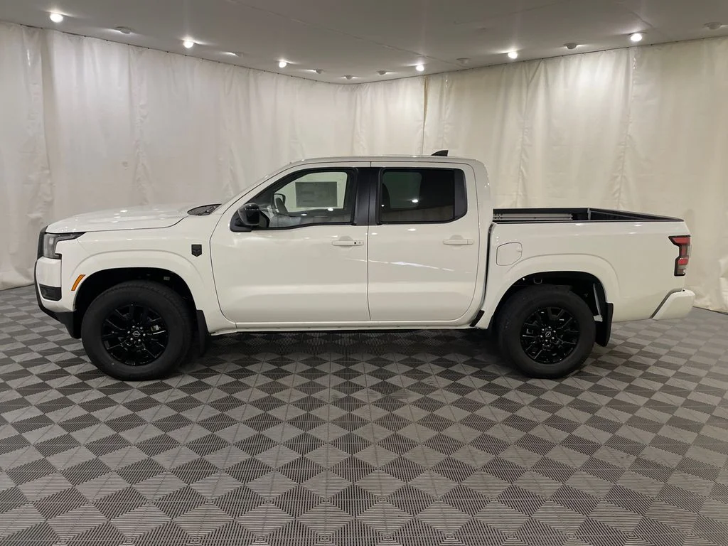 New 2026 Glacier White Nissan Crew Cab SV image 9