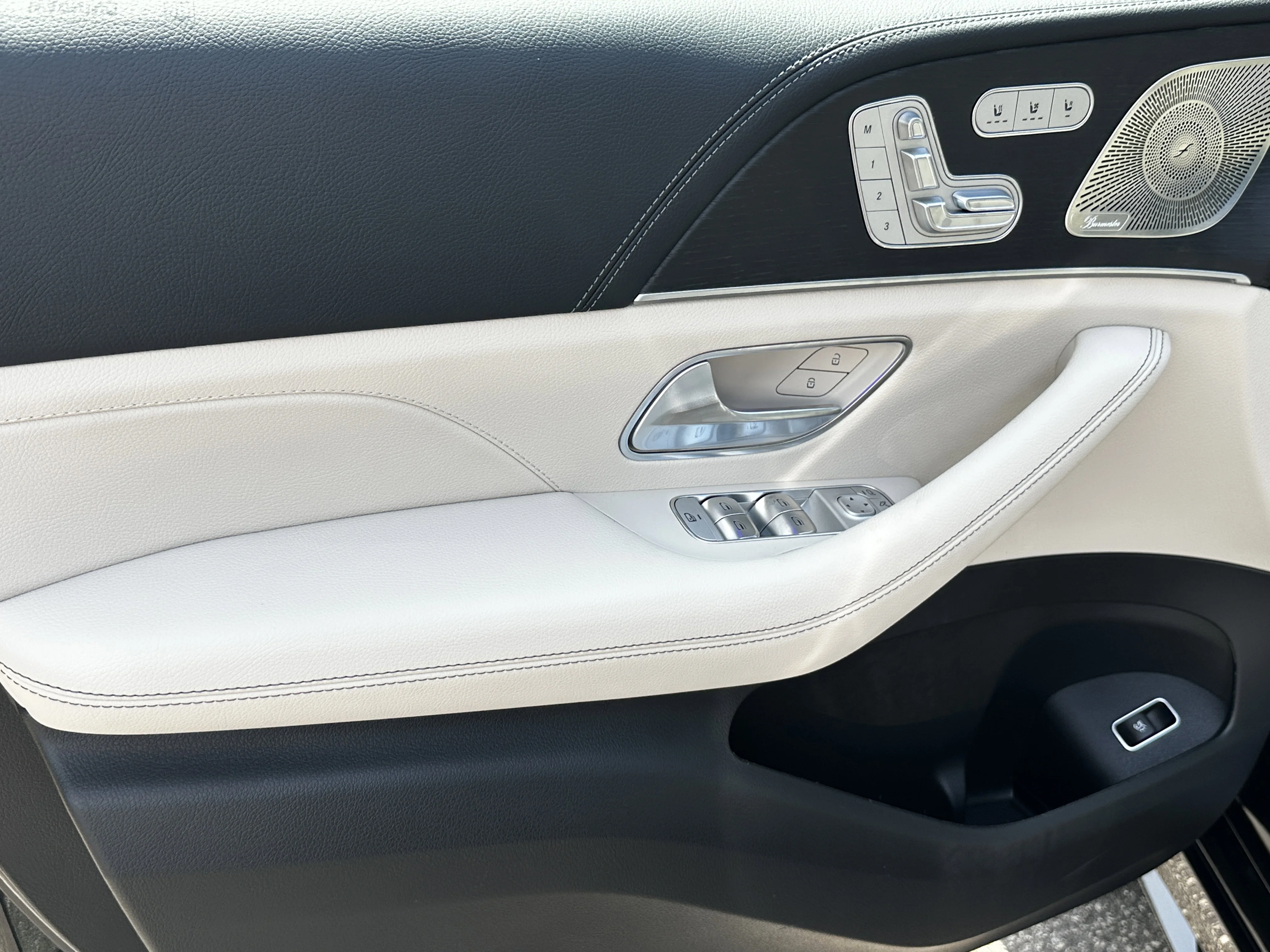New 2026 Black Mercedes-Benz GLE 450 image 11