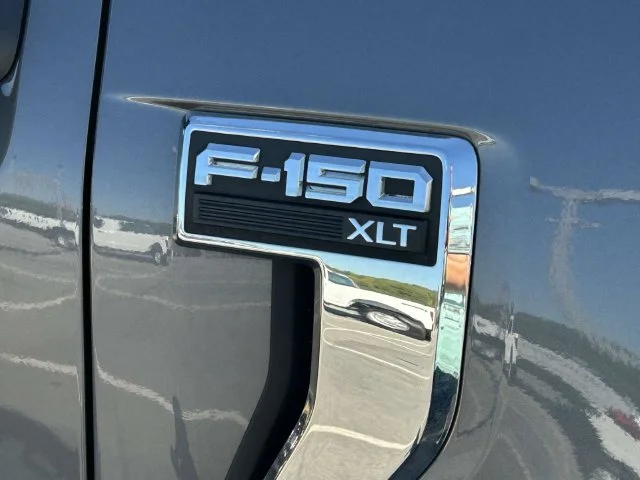Used 2025 Gray Ford XLT image 8