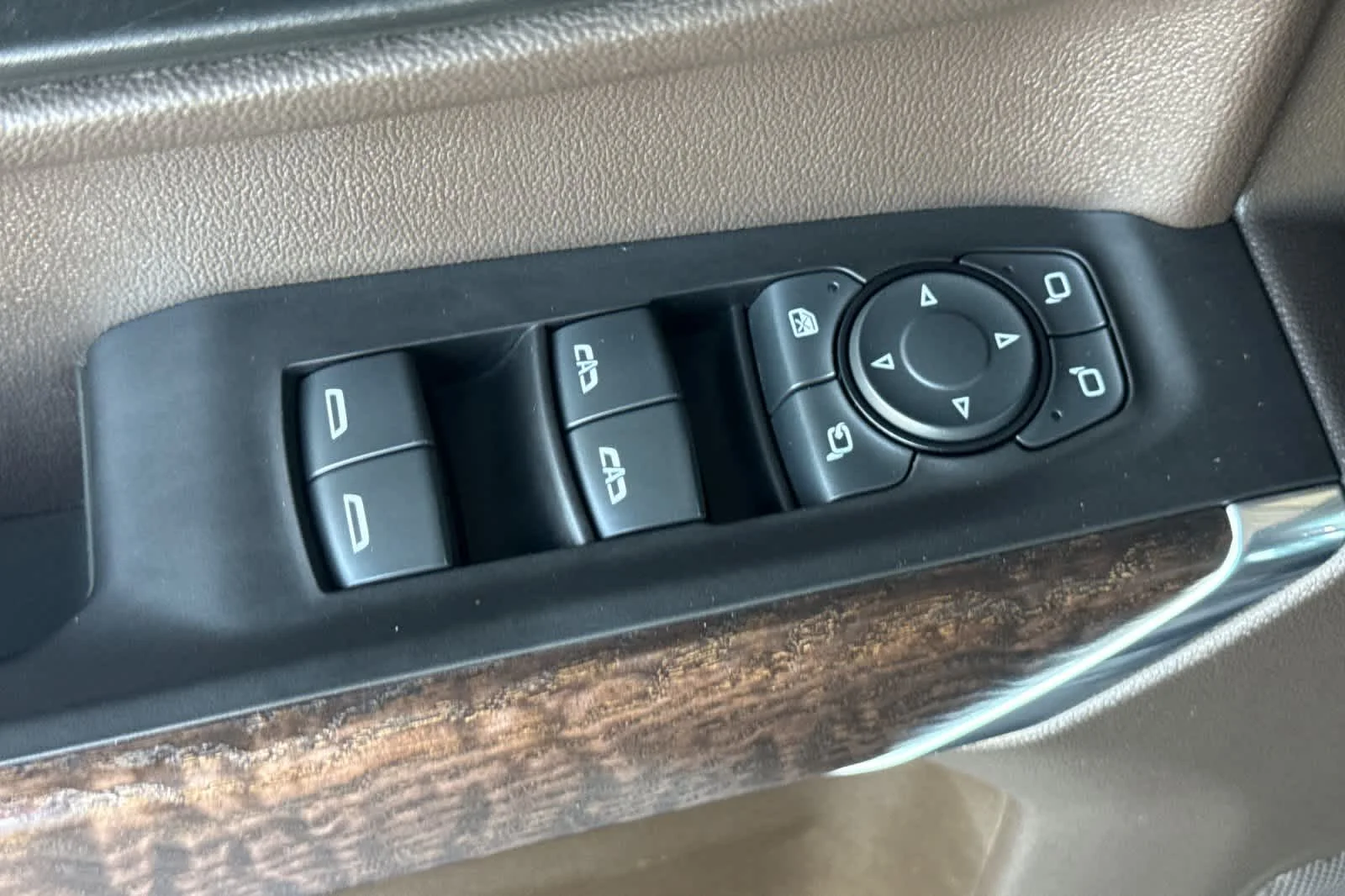 Certified Used 2020 Onyx Black GMC Denali image 13