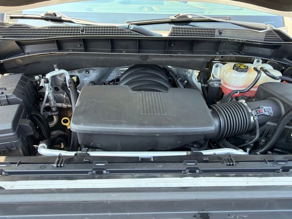 Used 2019 White GMC AT4 image 14