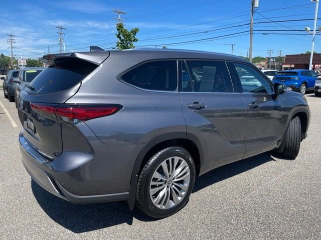 Used 2022 Gray Toyota Platinum image 7