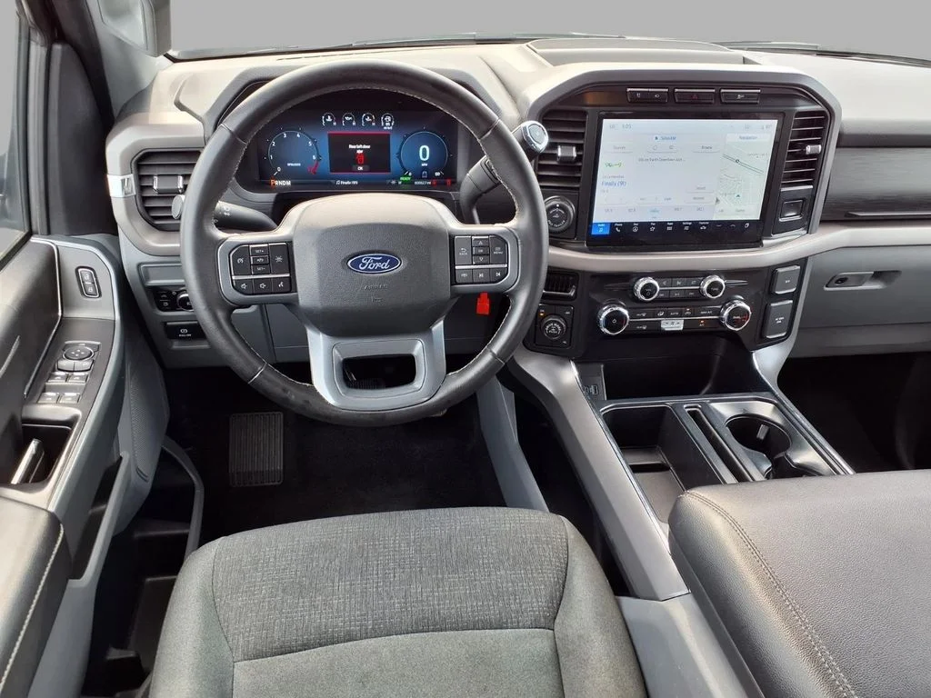 Used 2024 Gray Ford XLT image 4
