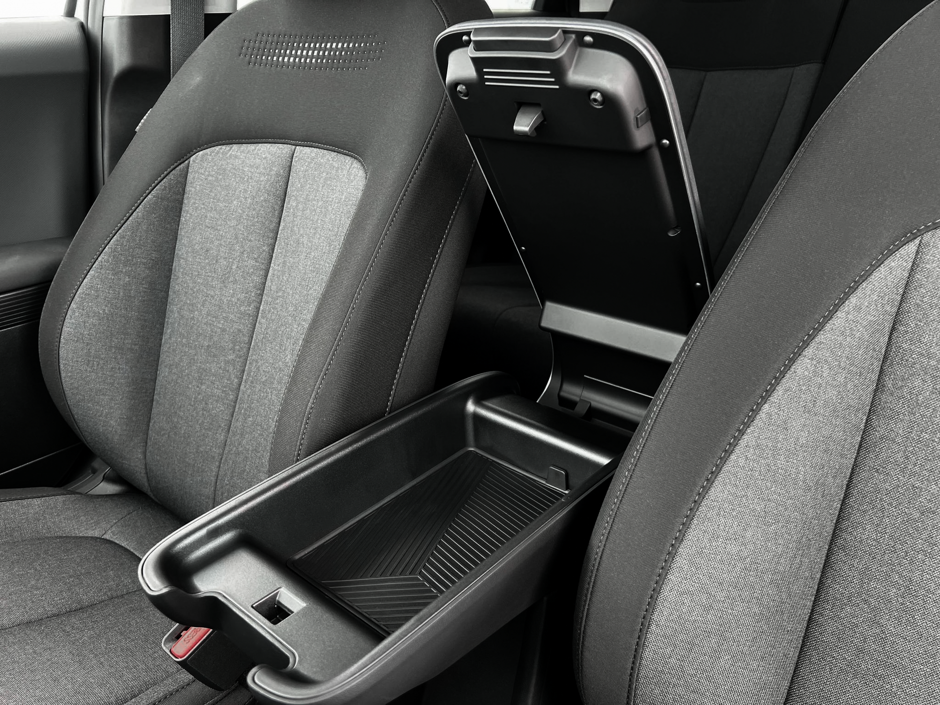 New 2024 Black Hyundai SEL image 18