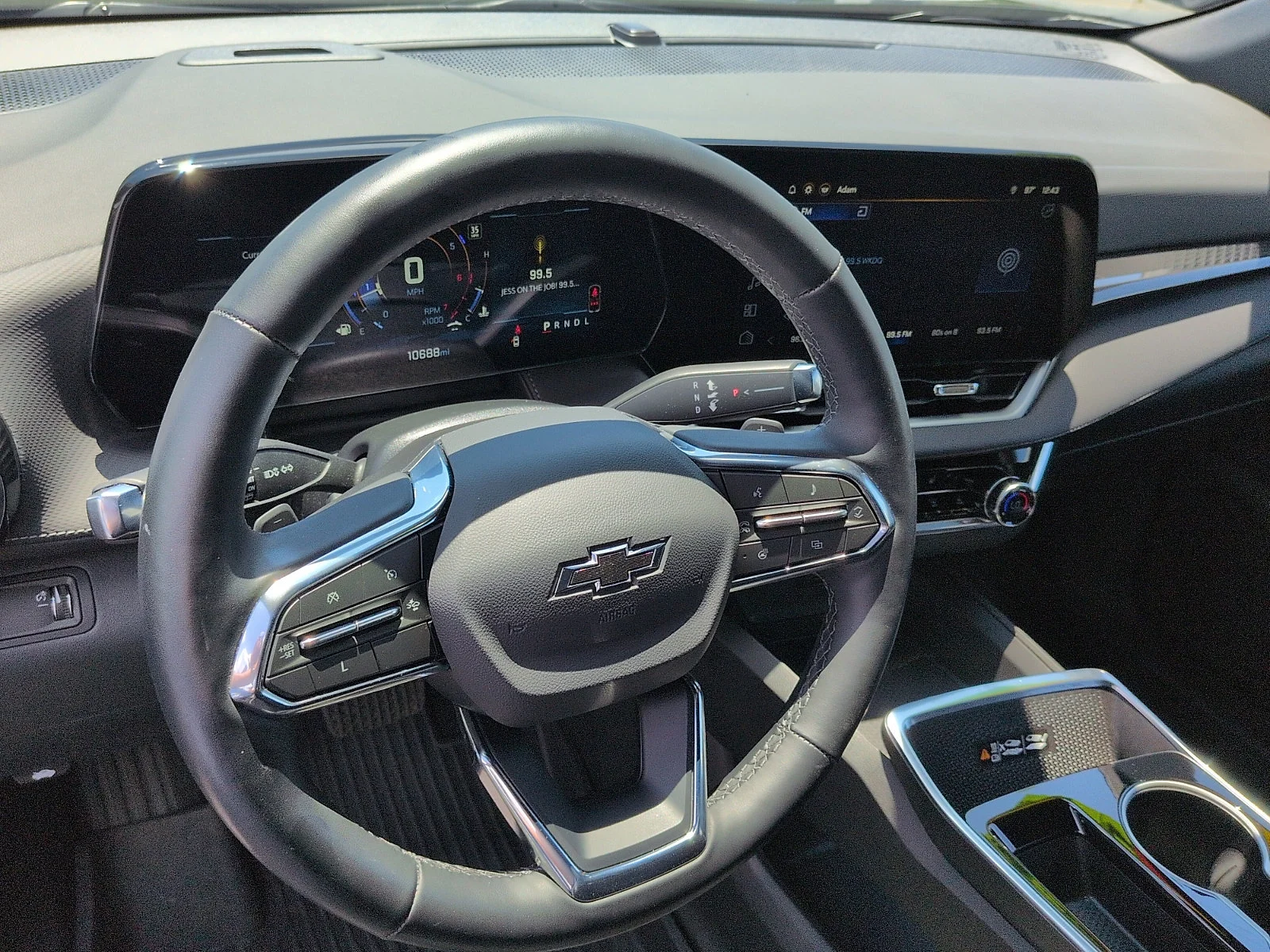 Used 2025 Mosaic Black Metallic Chevrolet FWD LT image 9