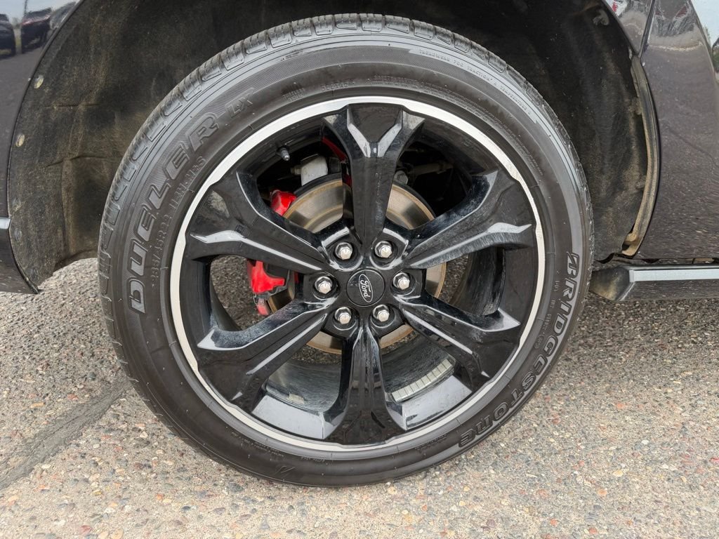 Used 2022 Black Ford Limited image 17
