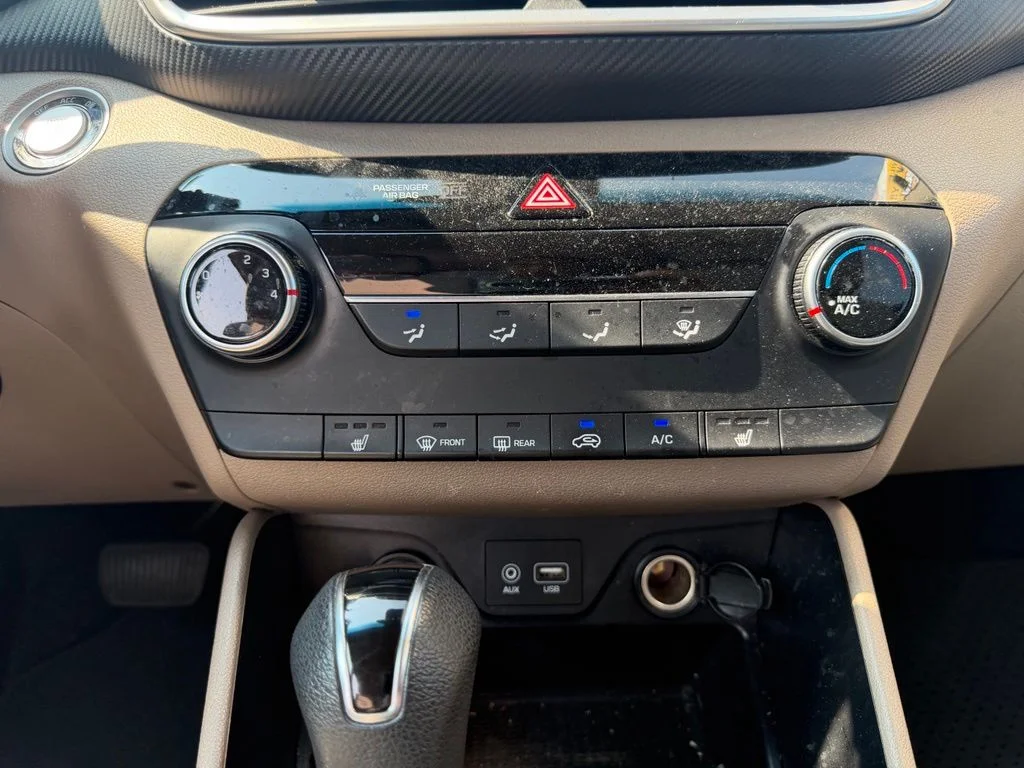 Used 2021 Blue Hyundai Value image 16