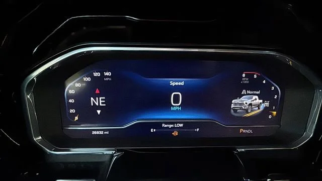 Used 2024 Summit White Chevrolet LTZ image 14