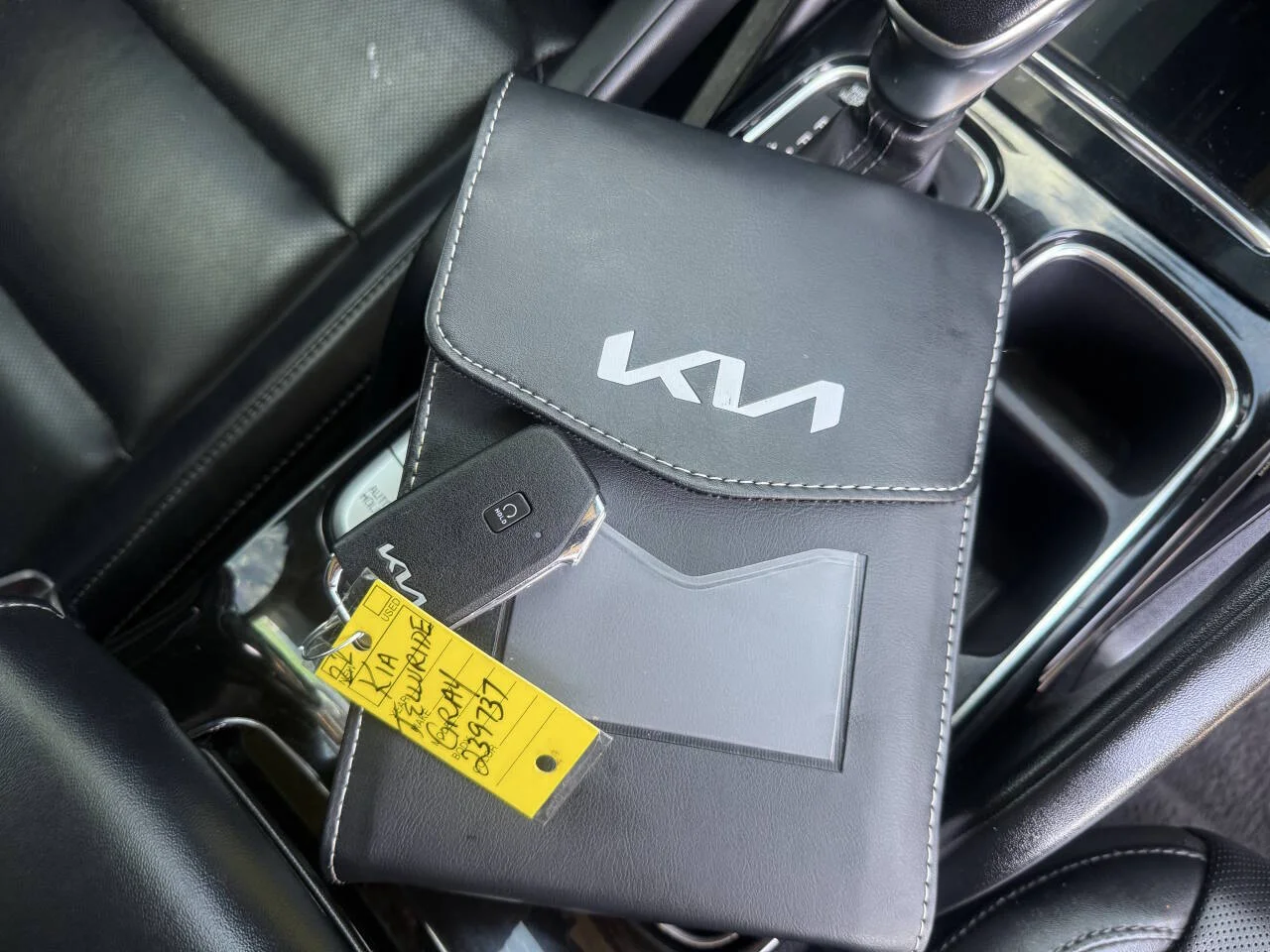Used 2022 Gray Kia S 4dr SUV image 29