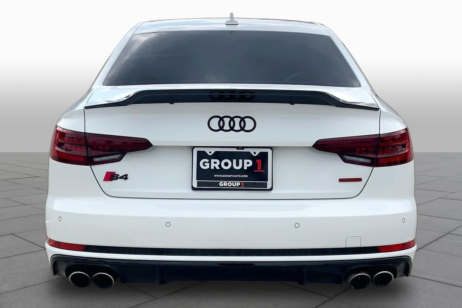 Used 2018 Ibis White Audi Prestige image 5