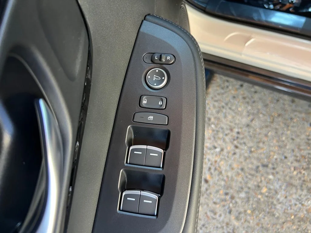 New 2026 Platinum White Pearl Acura AWD image 13