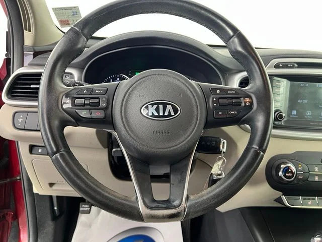 Used 2018 Red Kia LX image 17