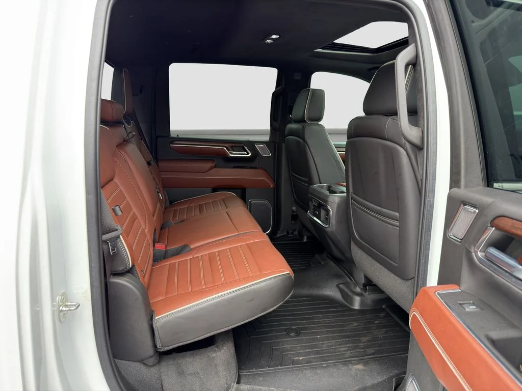 Used 2024 White GMC Denali Ultimate image 19