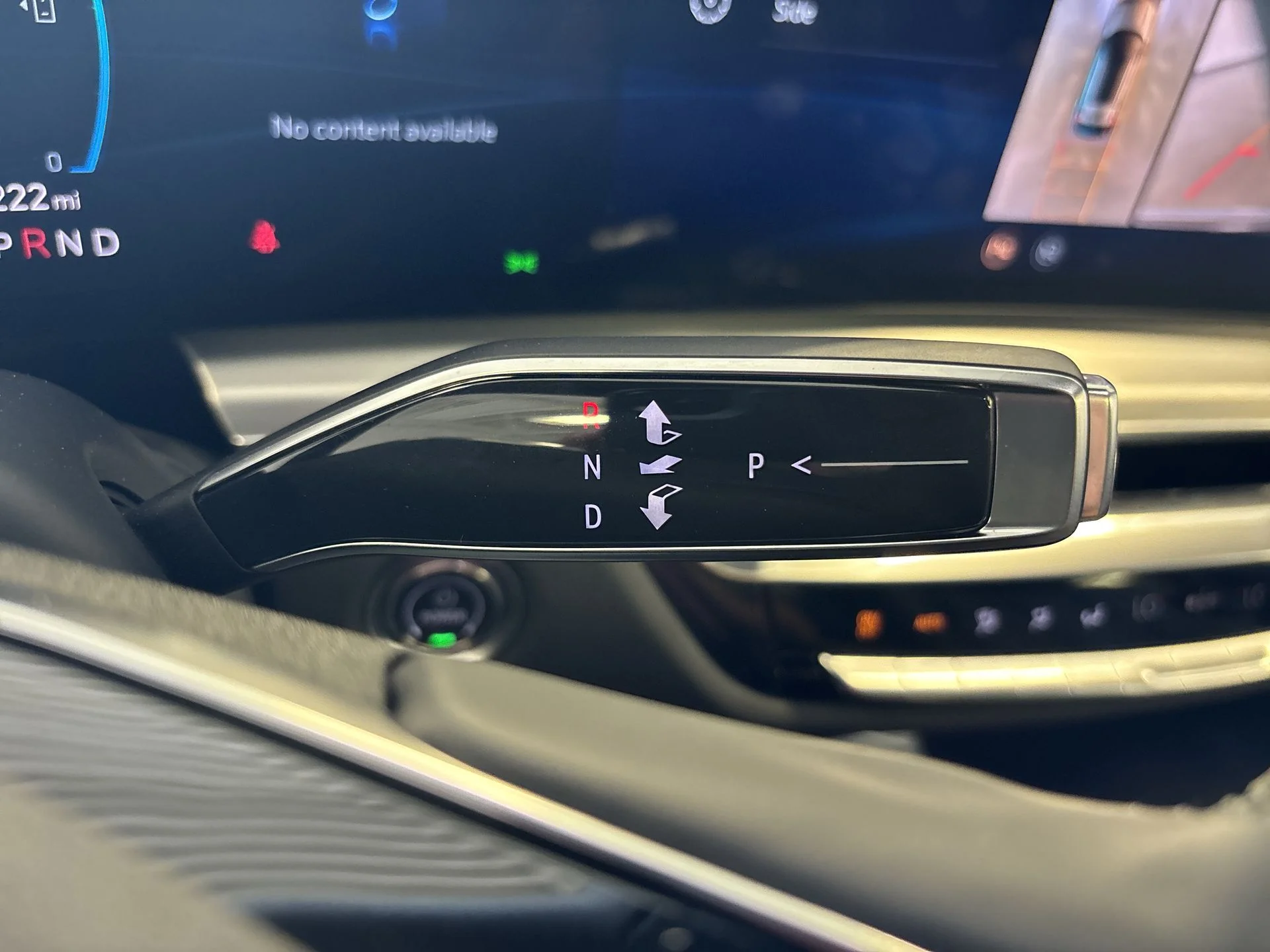 2025 Cadillac LYRIQ Luxury 2 - Photo 62