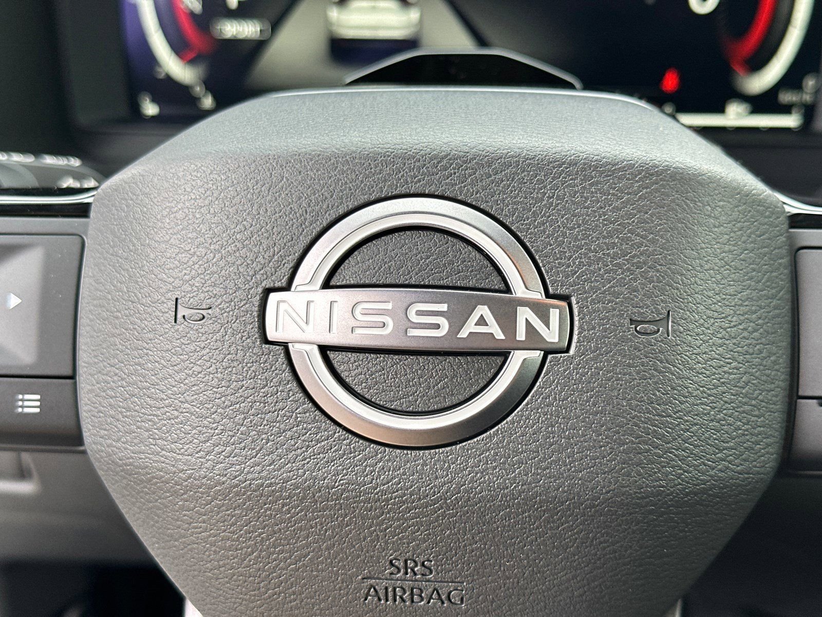 New 2026 White Nissan Platinum image 25