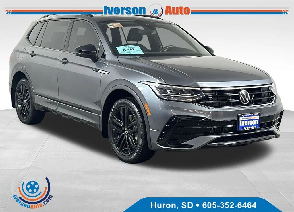 2022 Volkswagen Tiguan 2.0T SE R-Line Black 4Motion's photo
