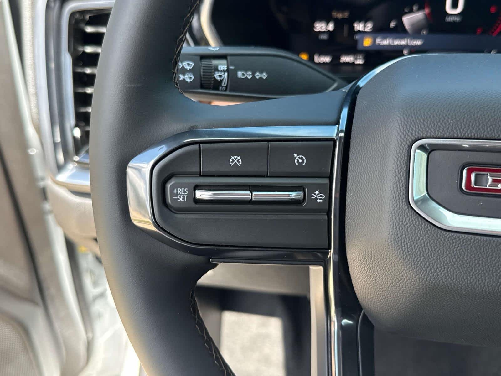 2026 GMC Canyon AT4 - Photo 13