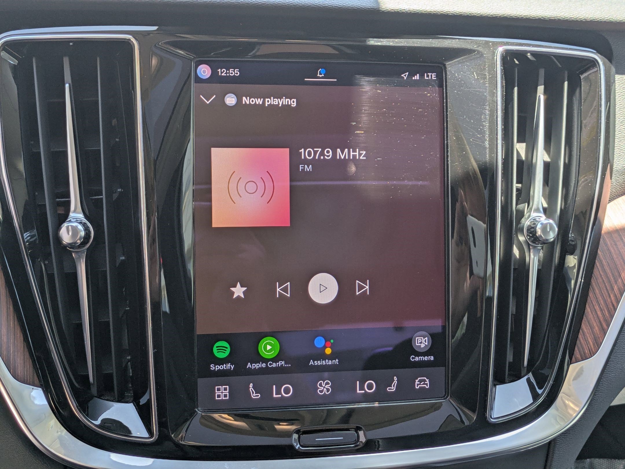Used 2024 Blue Volvo Plus Dark Theme image 20