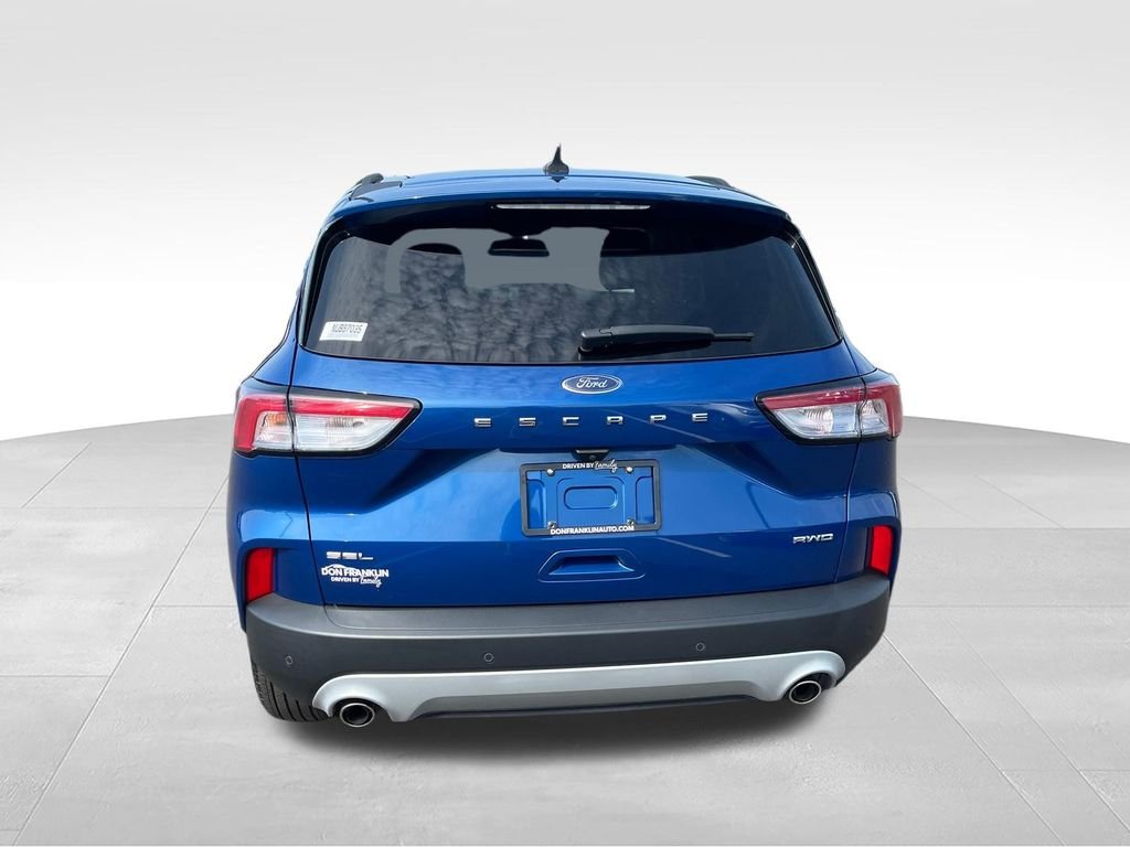 Used 2022 Blue Ford SEL image 4