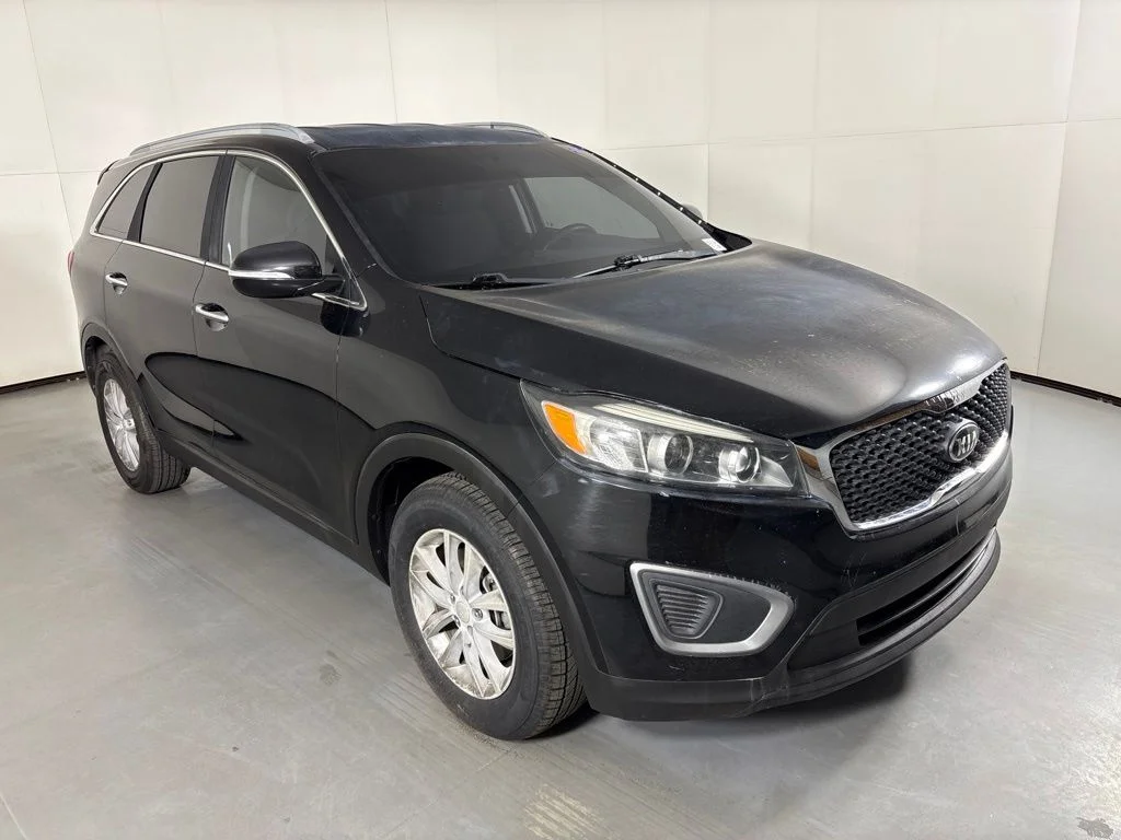 Used 2016 Black Kia LX image 2