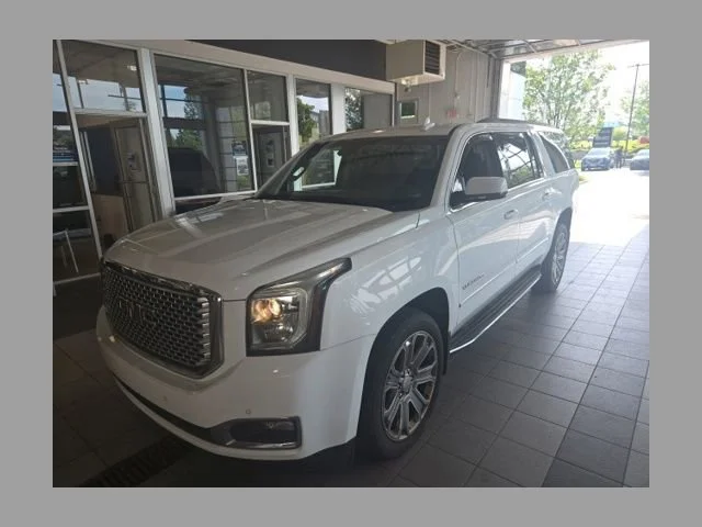 2017 GMC Yukon 4WD SLT's photo