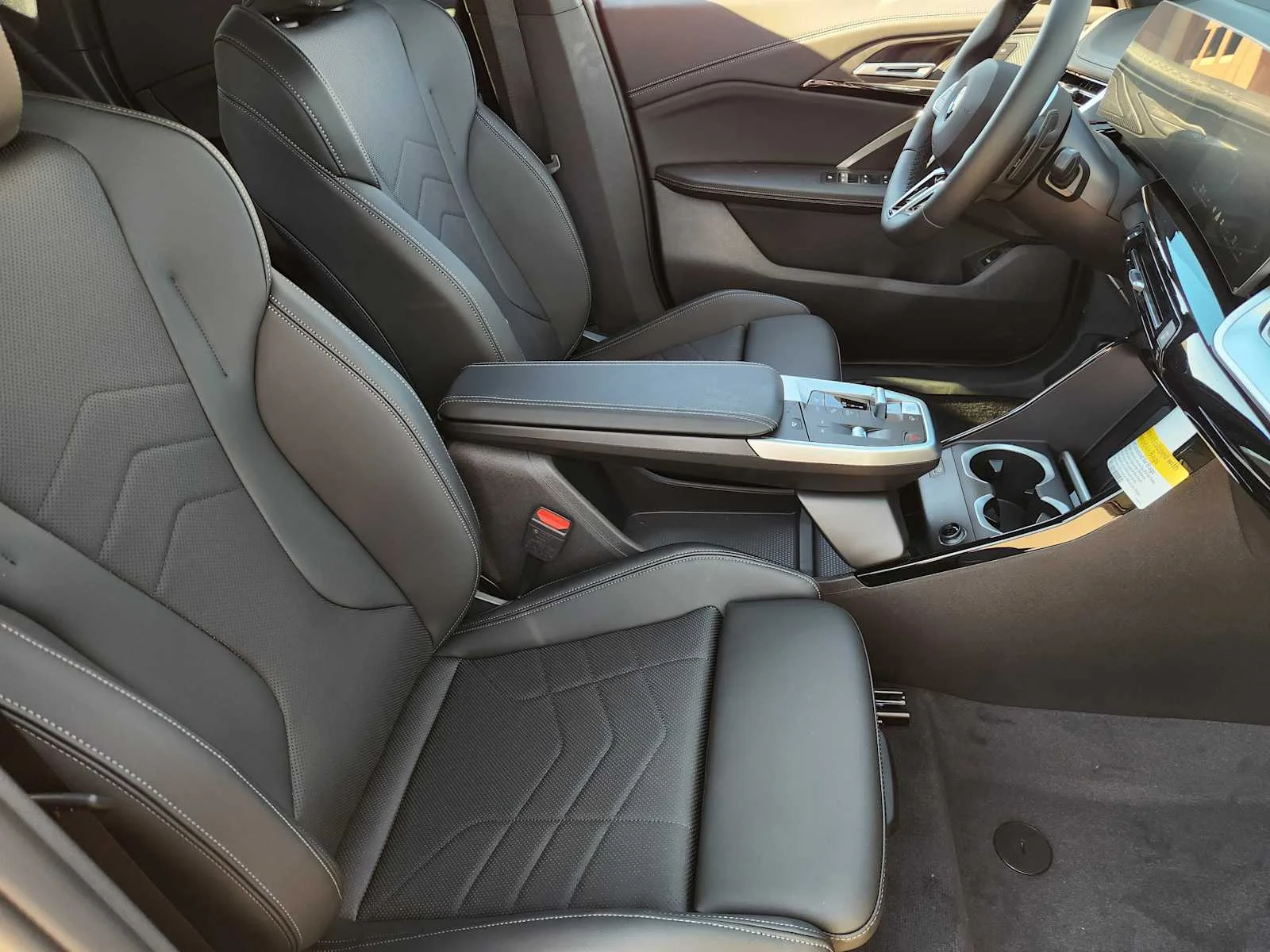 New 2027 Black Sapphire Metallic BMW xDrive28i image 5