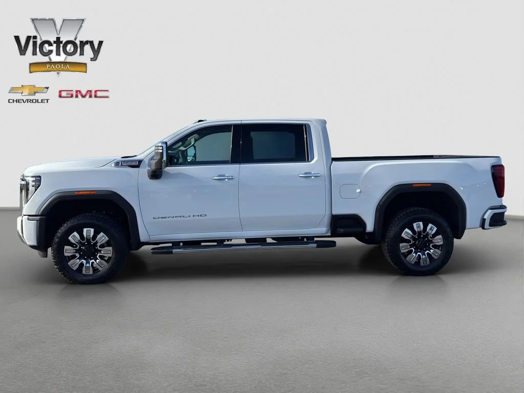2026 GMC Sierra 2500HD Denali - Photo 3