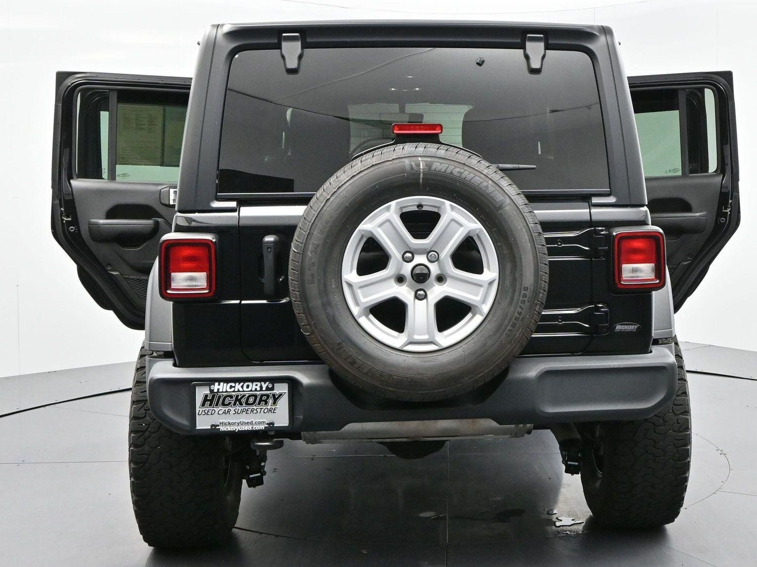 Used 2022 Black Clearcoat Jeep Unlimited Sport S image 33
